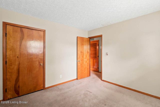 115 Concord Dr, Mt Washington, KY 40047