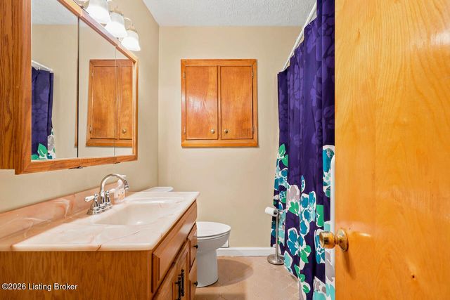 115 Concord Dr, Mt Washington, KY 40047