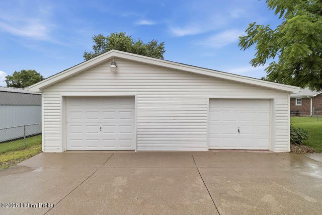 115 Concord Dr, Mt Washington, KY 40047