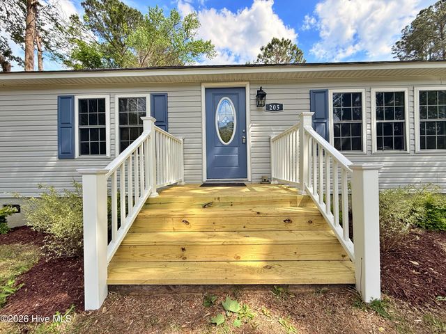 205 Selover Avenue, New Bern, NC 28560