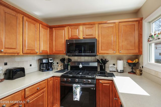 275 N 5th Avenue, Long Branch, NJ 07740