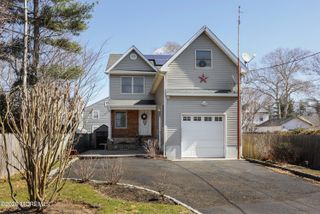 275 N 5th Avenue, Long Branch, NJ 07740