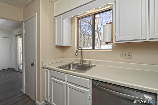 330 Savin Avenue APT 76, West Haven, CT 06516