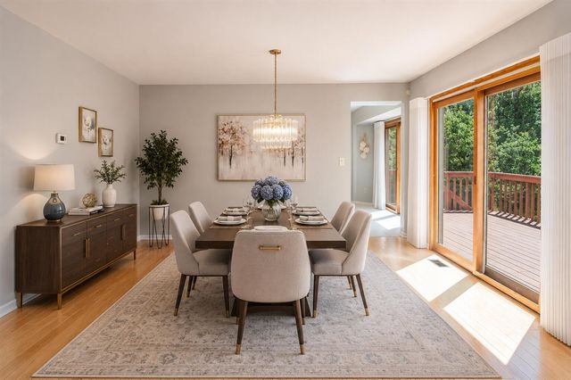 2402 Meadowridge Court, Ann Arbor, MI 48105