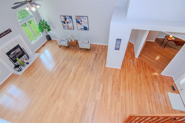 2402 Meadowridge Court, Ann Arbor, MI 48105