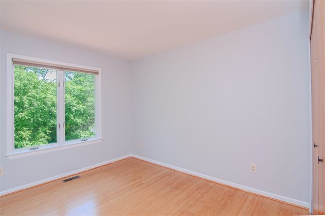 2402 Meadowridge Court, Ann Arbor, MI 48105