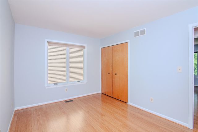 2402 Meadowridge Court, Ann Arbor, MI 48105
