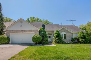 2402 Meadowridge Court, Ann Arbor, MI 48105