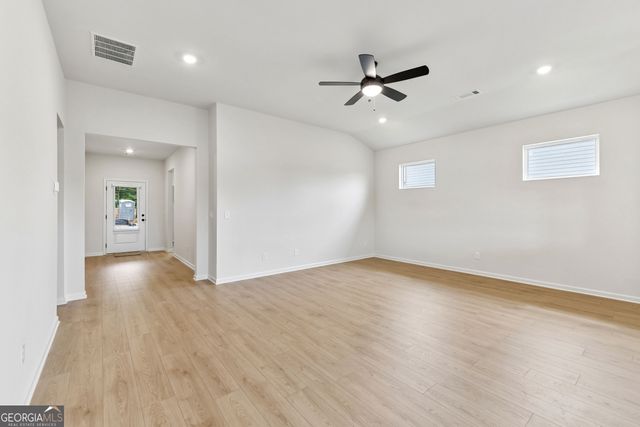 389 Sand Dune Way, Conyers, GA 30013
