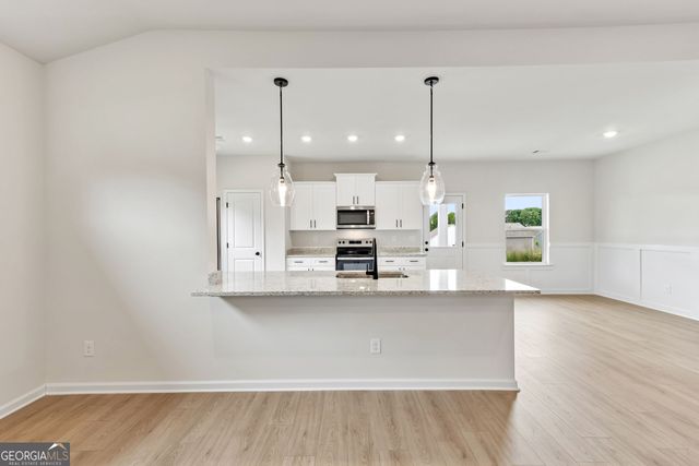 389 Sand Dune Way, Conyers, GA 30013