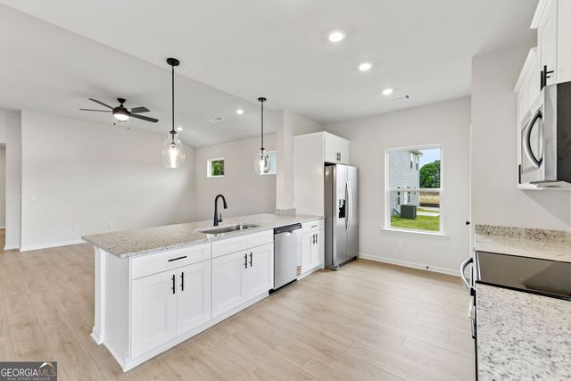 389 Sand Dune Way, Conyers, GA 30013