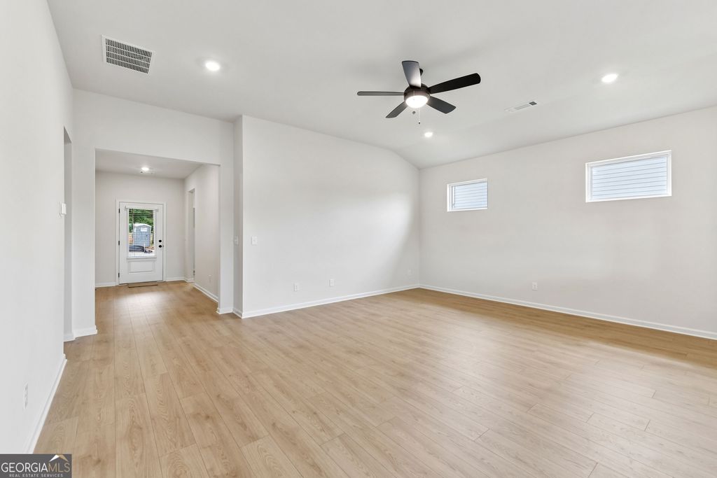 389 Sand Dune Way, Conyers, GA 30013 — photo 3
