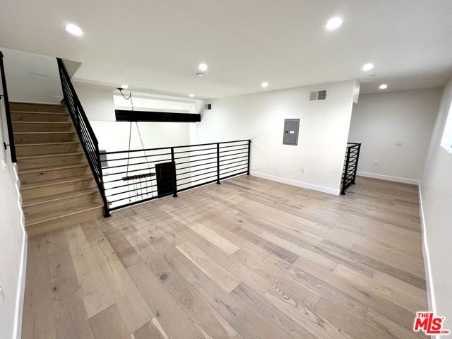 5019 Maplewood Avenue 105, Los Angeles, CA 90004