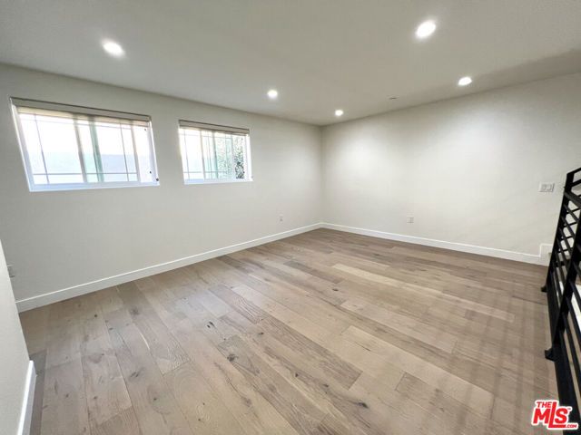 5019 Maplewood Avenue 105, Los Angeles, CA 90004