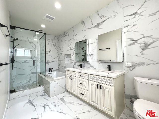 5019 Maplewood Avenue 105, Los Angeles, CA 90004