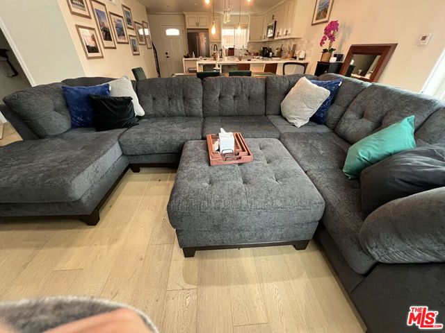 5019 Maplewood Avenue 105, Los Angeles, CA 90004