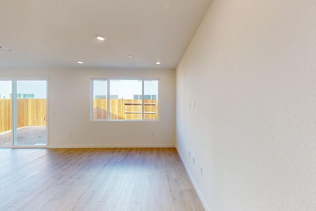 5601 Gambrel Way, Sacramento, CA 95835