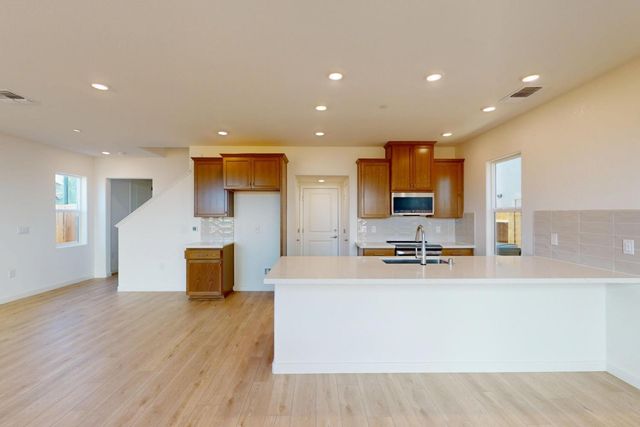 5601 Gambrel Way, Sacramento, CA 95835