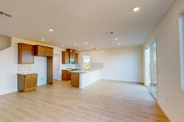 5601 Gambrel Way, Sacramento, CA 95835