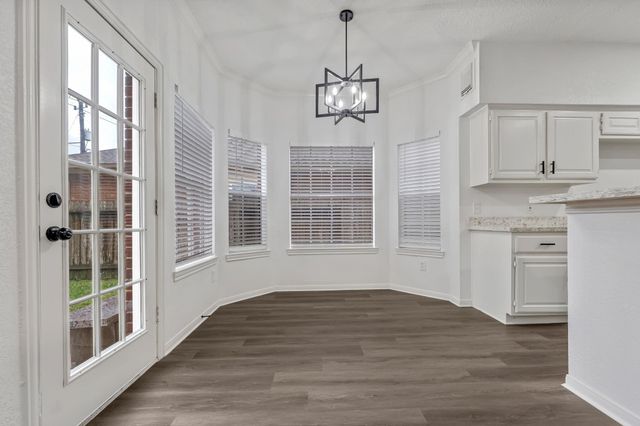 1502 Mabry Mill Road, Houston, TX 77062