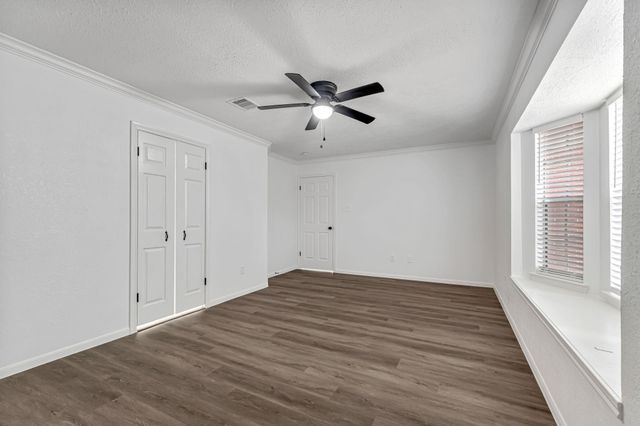 1502 Mabry Mill Road, Houston, TX 77062