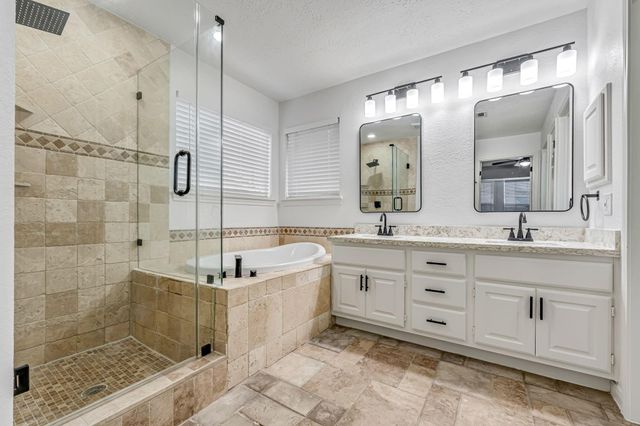 1502 Mabry Mill Road, Houston, TX 77062