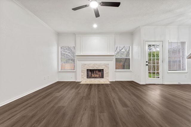 1502 Mabry Mill Road, Houston, TX 77062