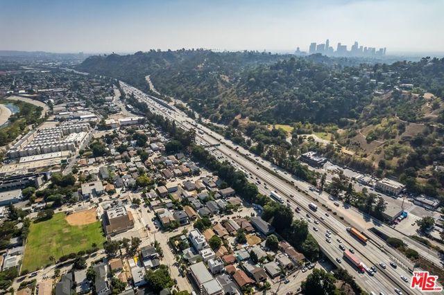 2660 Newell Street, Los Angeles, CA 90039