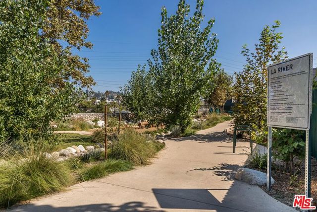 2660 Newell Street, Los Angeles, CA 90039