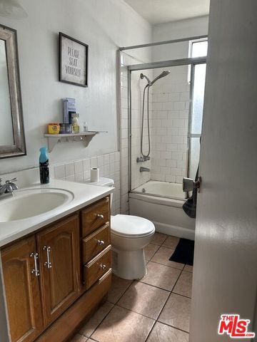 2660 Newell Street, Los Angeles, CA 90039