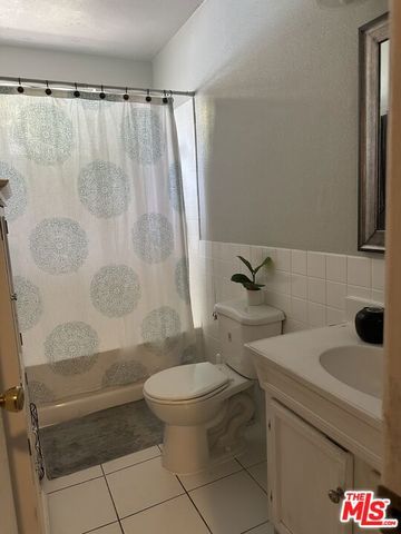 2660 Newell Street, Los Angeles, CA 90039