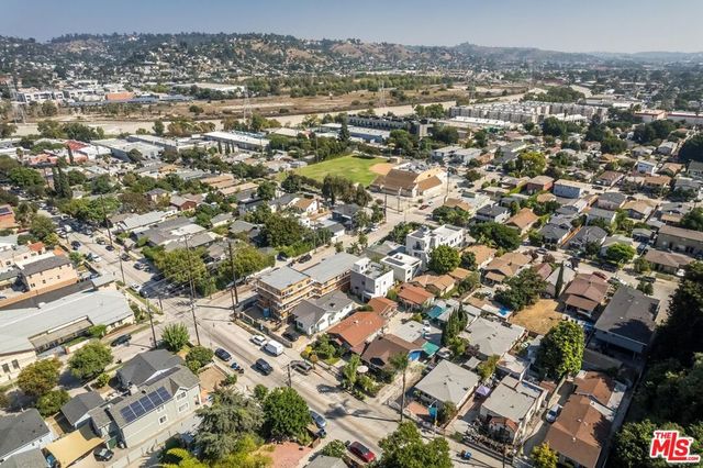 2660 Newell Street, Los Angeles, CA 90039