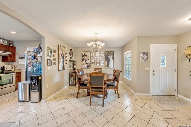 16611 BURR HILL ST, San Antonio, TX 78247