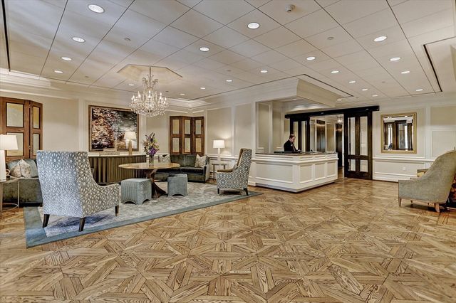 2929 Buffalo Speedway A203, Houston, TX 77098