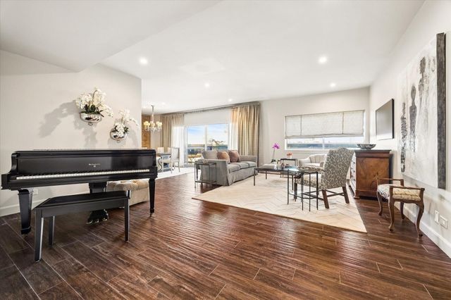 2929 Buffalo Speedway A203, Houston, TX 77098