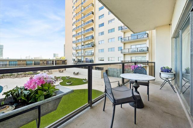 2929 Buffalo Speedway A203, Houston, TX 77098