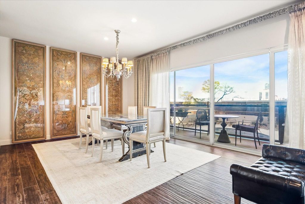 2929 Buffalo Speedway A203, Houston, TX 77098