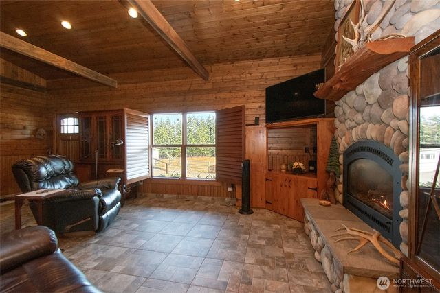 3634 Deer Park Road, Port Angeles, WA 98362