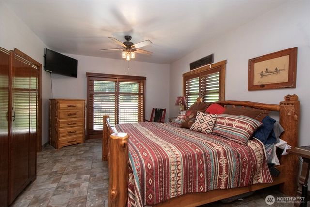 3634 Deer Park Road, Port Angeles, WA 98362