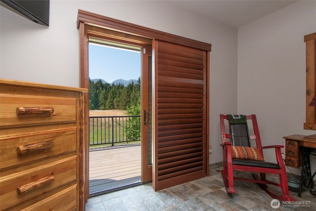 3634 Deer Park Road, Port Angeles, WA 98362