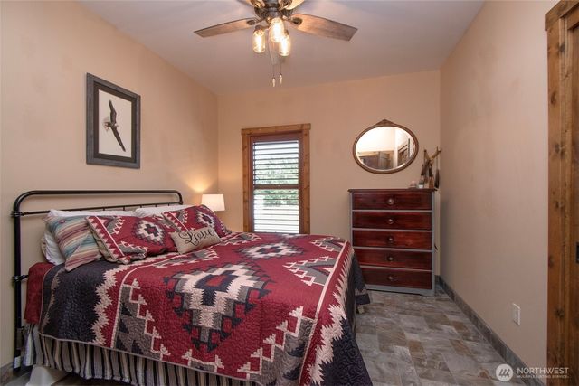 3634 Deer Park Road, Port Angeles, WA 98362