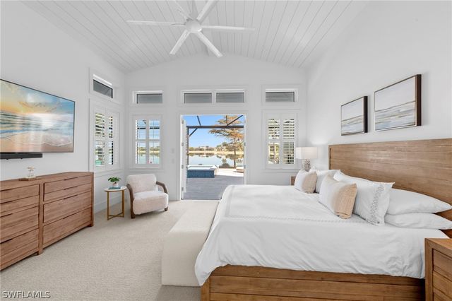 14785 Dockside LN, Naples, FL 34114