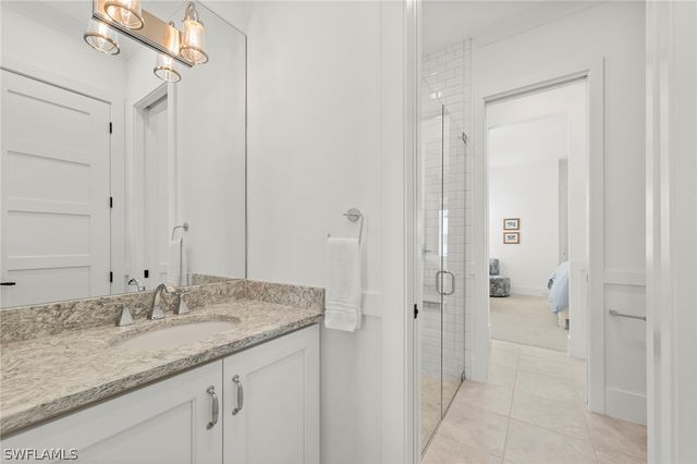 14785 Dockside LN, Naples, FL 34114