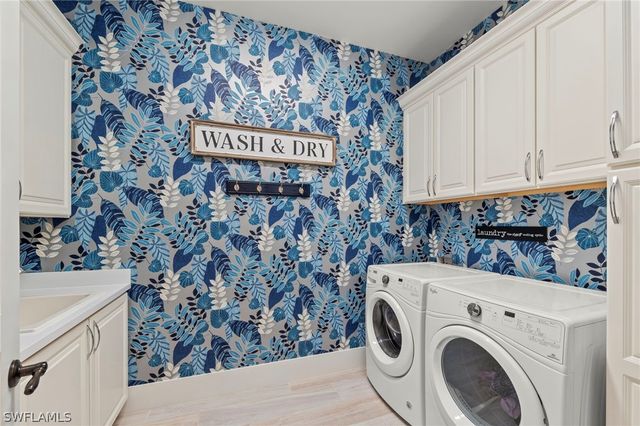 14785 Dockside LN, Naples, FL 34114