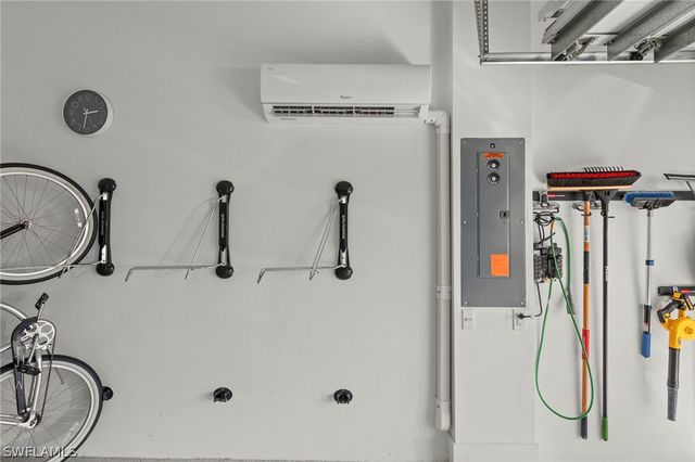 14785 Dockside LN, Naples, FL 34114