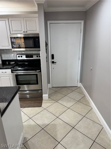 2366 E Mall DR 514, Fort Myers, FL 33901