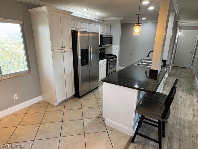 2366 E Mall DR 514, Fort Myers, FL 33901