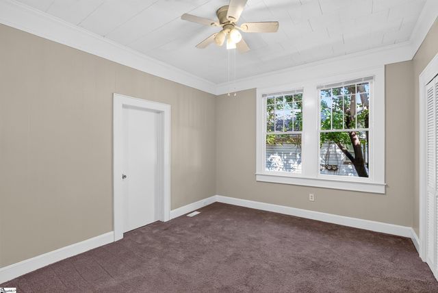 19 N Washington Avenue, Greenville, SC 29611