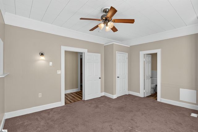 19 N Washington Avenue, Greenville, SC 29611