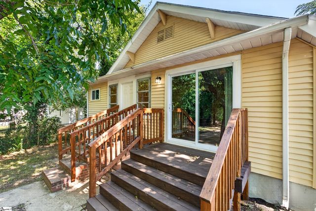 19 N Washington Avenue, Greenville, SC 29611